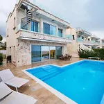 Olymp Luxury D - Luxury Escape With Direct Access And Unique Sunsets Paphos