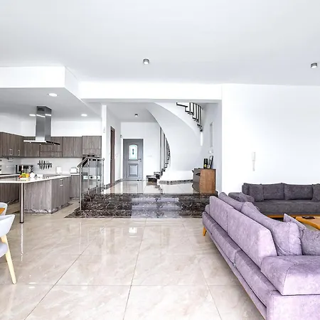 Olymp Luxury D - Luxury Escape With Direct Access And Unique Sunsets