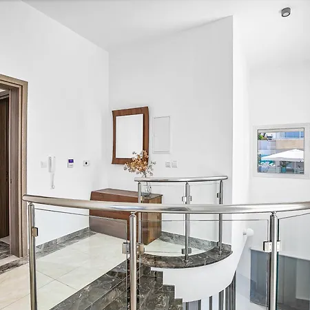 Olymp Luxury D - Luxury Escape With Direct Access And Unique Sunsets 빌라 파포스