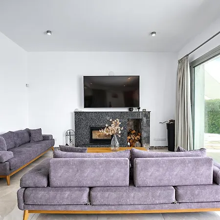 Olymp Luxury D - Luxury Escape With Direct Access And Unique Sunsets Paphos