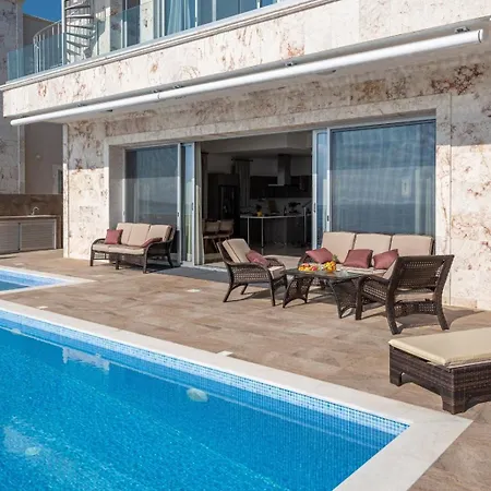 빌라 Olymp Luxury D - Luxury Escape With Direct Access And Unique Sunsets 파포스