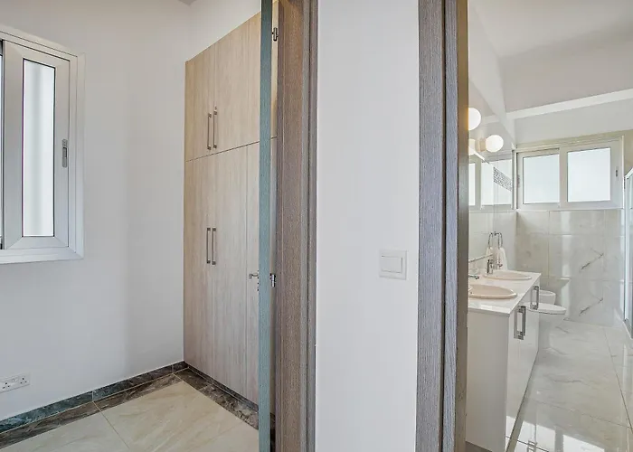 Olymp Luxury D - Luxury Escape With Direct Access And Unique Sunsets Βίλα Πάφος