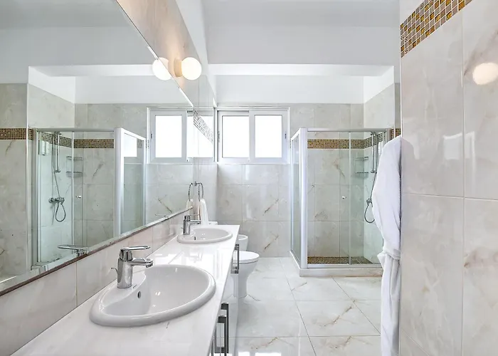 Olymp Luxury D - Luxury Escape With Direct Access And Unique Sunsets